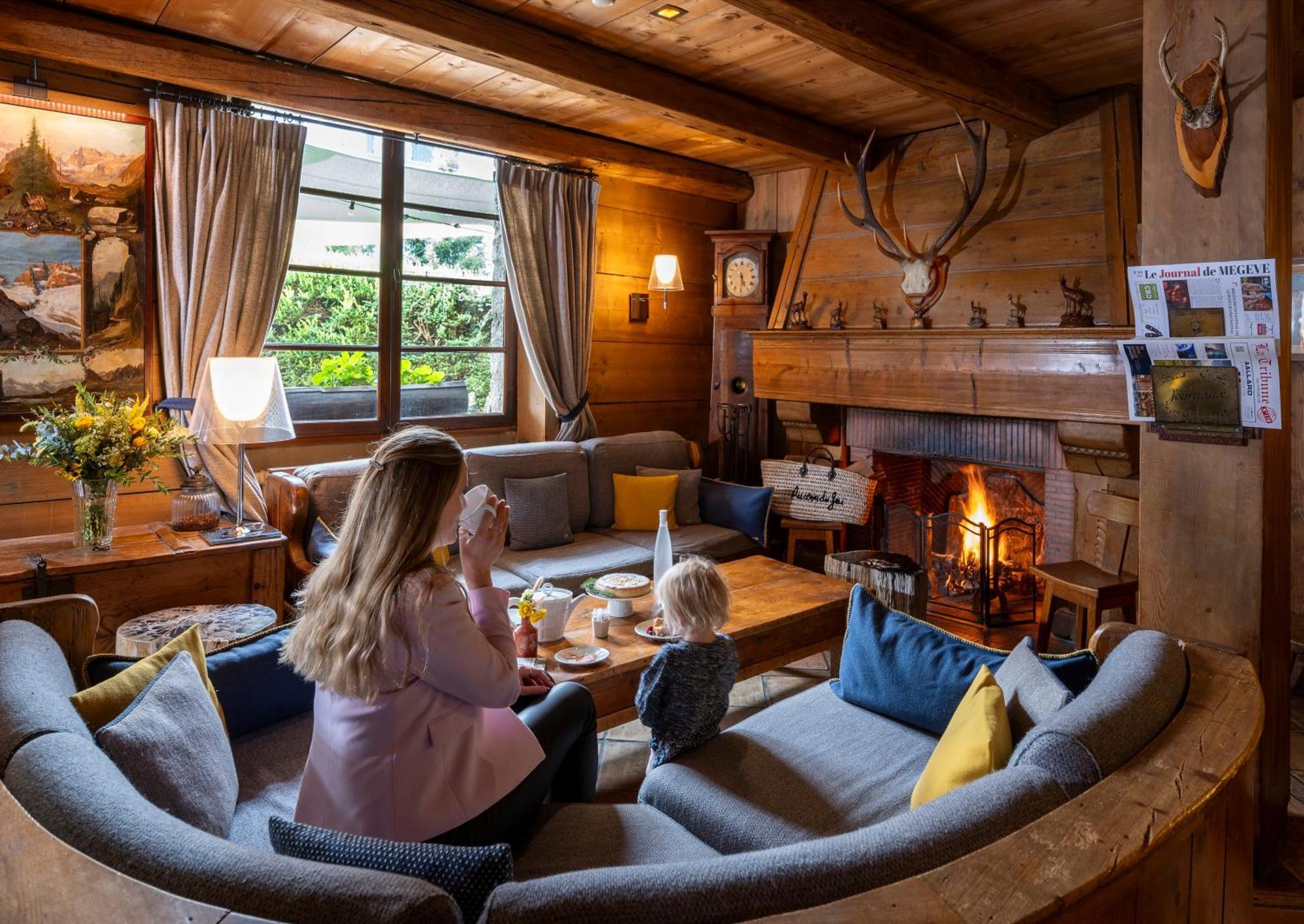 Au Coin Du Feu Hotell Megève Eksteriør bilde